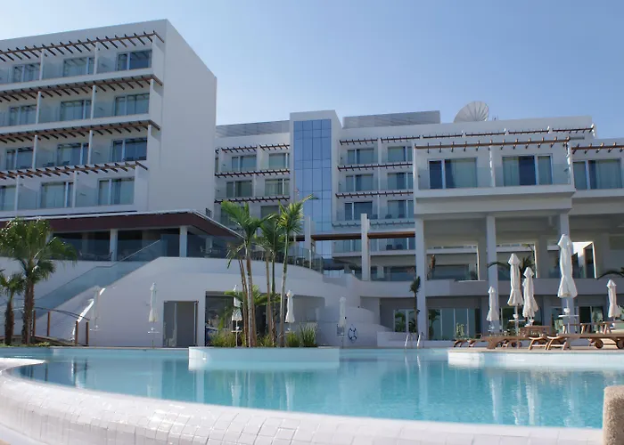 Sunrise Pearl Hotel & Spa Protaras